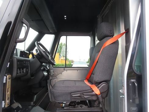 Used 2023 Chevrolet Brightdrop 600 w/ Active Safety Package 2 AWD/4WD image 13