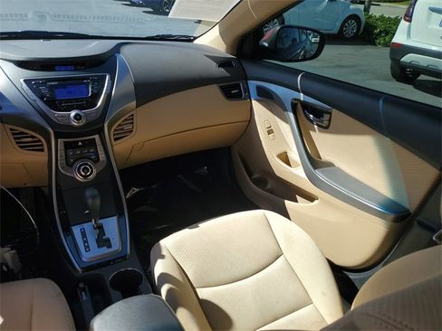 Used 2013 Hyundai Elantra GLS w/ Preferred Pkg image 22
