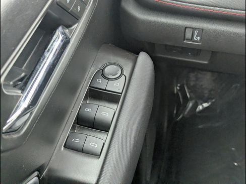 Used 2025 Chevrolet Colorado Z71 w/ Z71 Convenience Package 2 AWD/4WD image 29