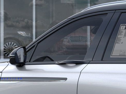 New 2026 Lincoln Nautilus Reserve image 20