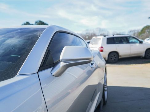 Used 2017 Chevrolet Camaro SS image 32