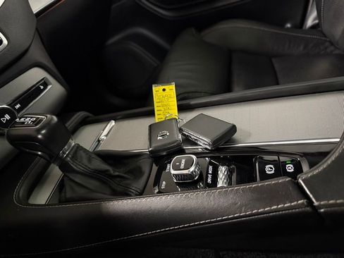 Used 2017 Volvo XC90 T6 Inscription AWD/4WD image 13