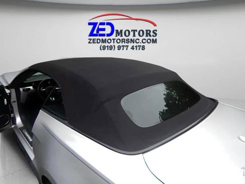 Used 2015 Ford Mustang Premium image 40