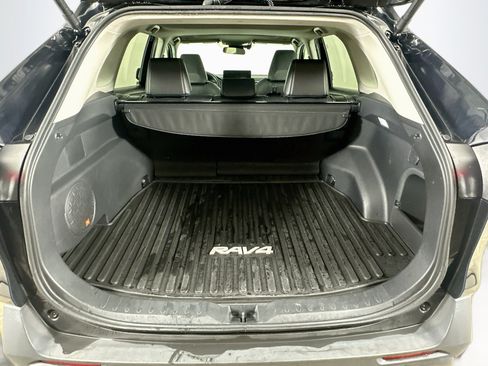 Used 2024 Toyota RAV4 XLE Premium AWD/4WD image 29