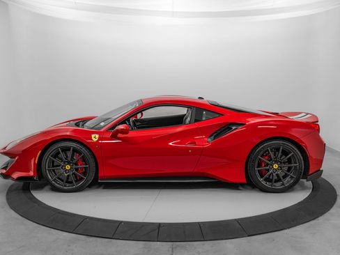 Certified 2020 Ferrari 488 Pista Coupe RWD image 3