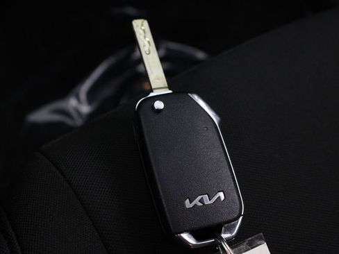 Used 2023 Kia Sportage LX image 27