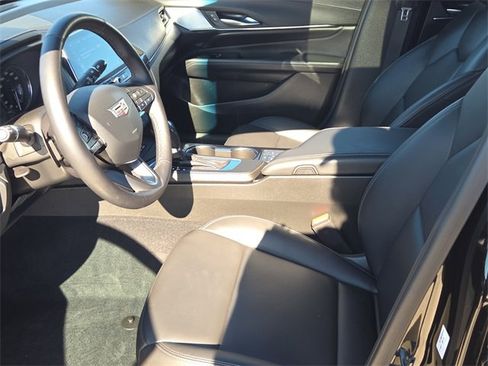 Used 2025 Cadillac CT4 Luxury image 19