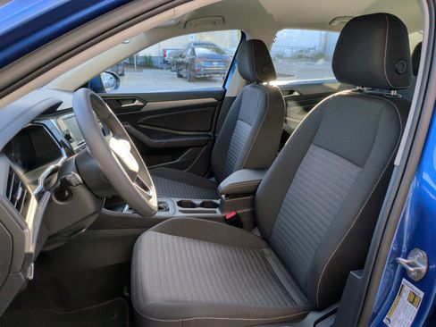 Used 2023 Volkswagen Jetta S image 17