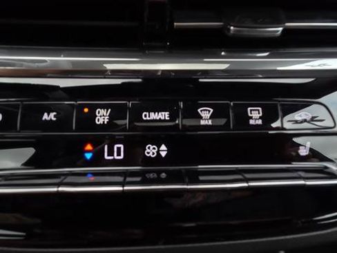 New 2026 Buick Envista Avenir image 33