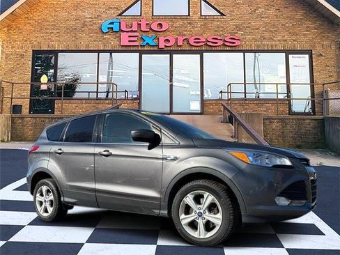 Used 2013 Ford Escape SE image 1