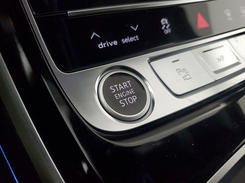 New 2026 Audi A8 L 3.0T AWD/4WD image 33