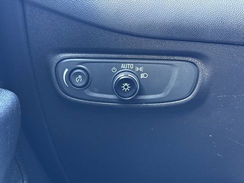 Certified 2023 Chevrolet Equinox LT image 29