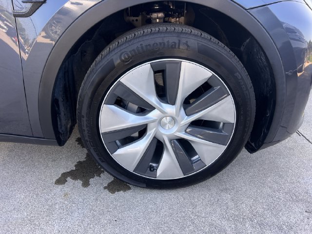 Used 2021 Tesla Model Y 2WD image 34
