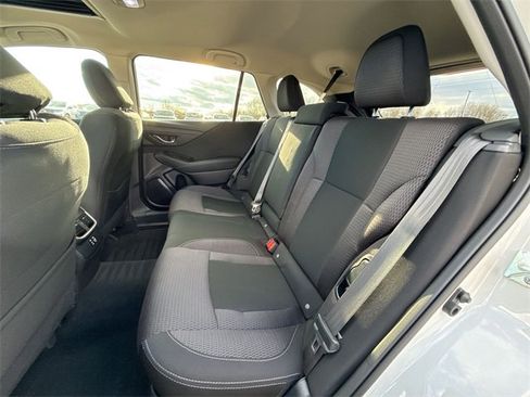 Used 2023 Subaru Outback Premium image 19