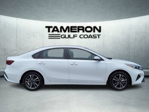 Used 2023 Kia Forte LXS FWD image 8