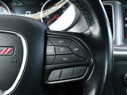 Used 2022 Dodge Charger SXT RWD image 14