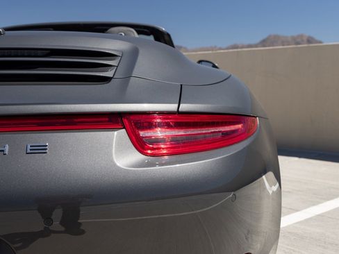 Used 2014 Porsche 911 Carrera 4S AWD/4WD image 34
