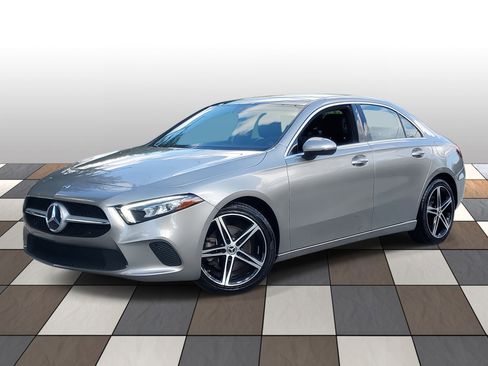 Used 2020 Mercedes-Benz A 220 4MATIC w/ Premium Package image 1