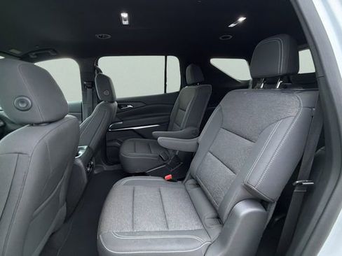 Certified 2024 Chevrolet Traverse LT image 17