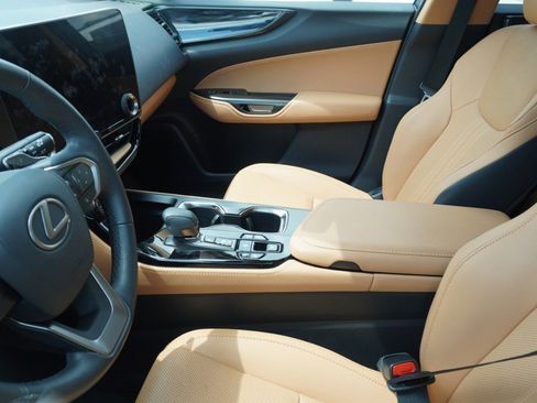 Certified 2024 Lexus NX 350 AWD image 7