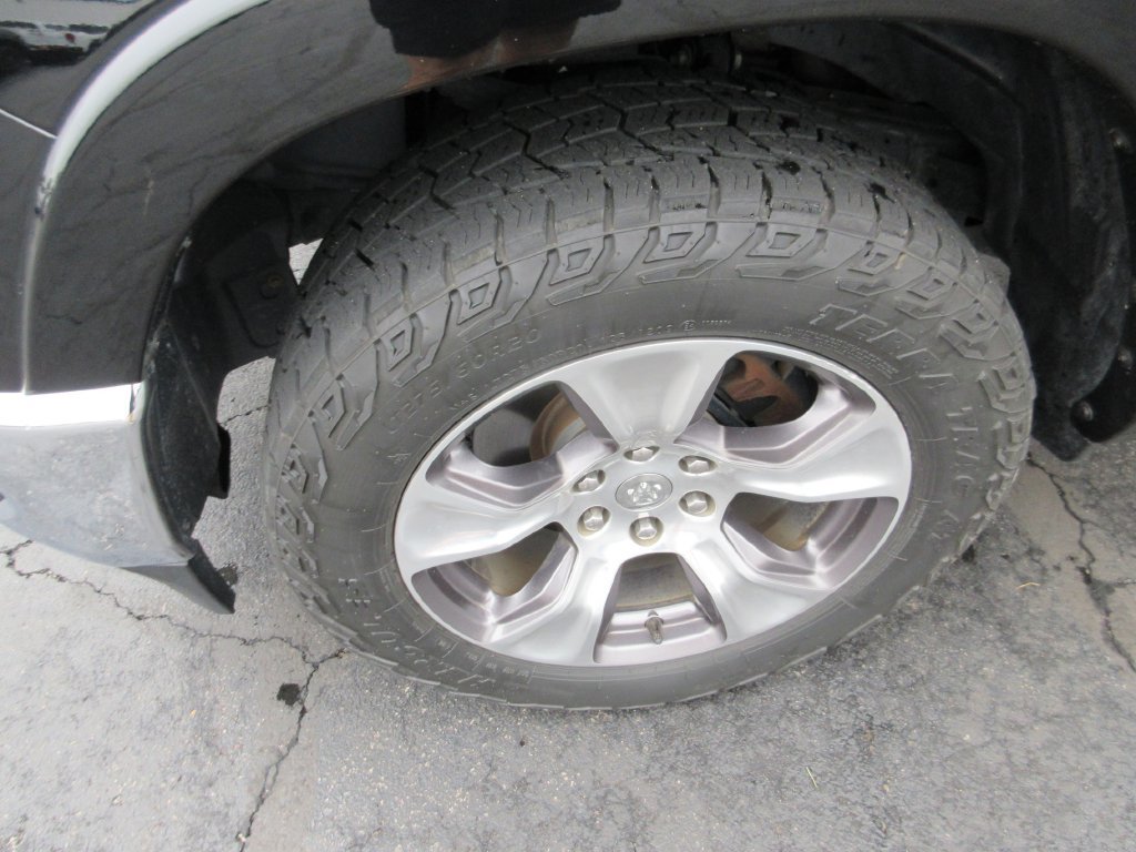 Used 2021 RAM 1500 Laramie AWD/4WD image 14