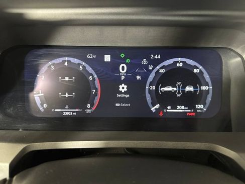 Used 2025 Toyota Tacoma TRD Off-Road w/ TRD Off Road Upgrade Package AWD/4WD image 19