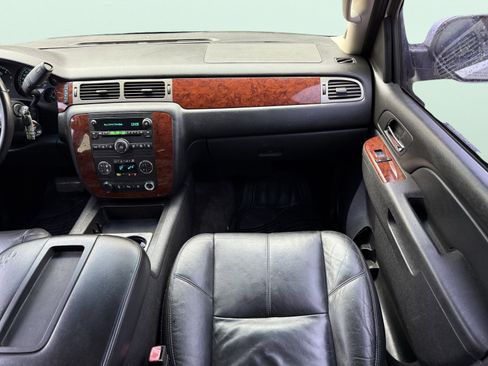 Used 2011 Chevrolet Tahoe LT image 55