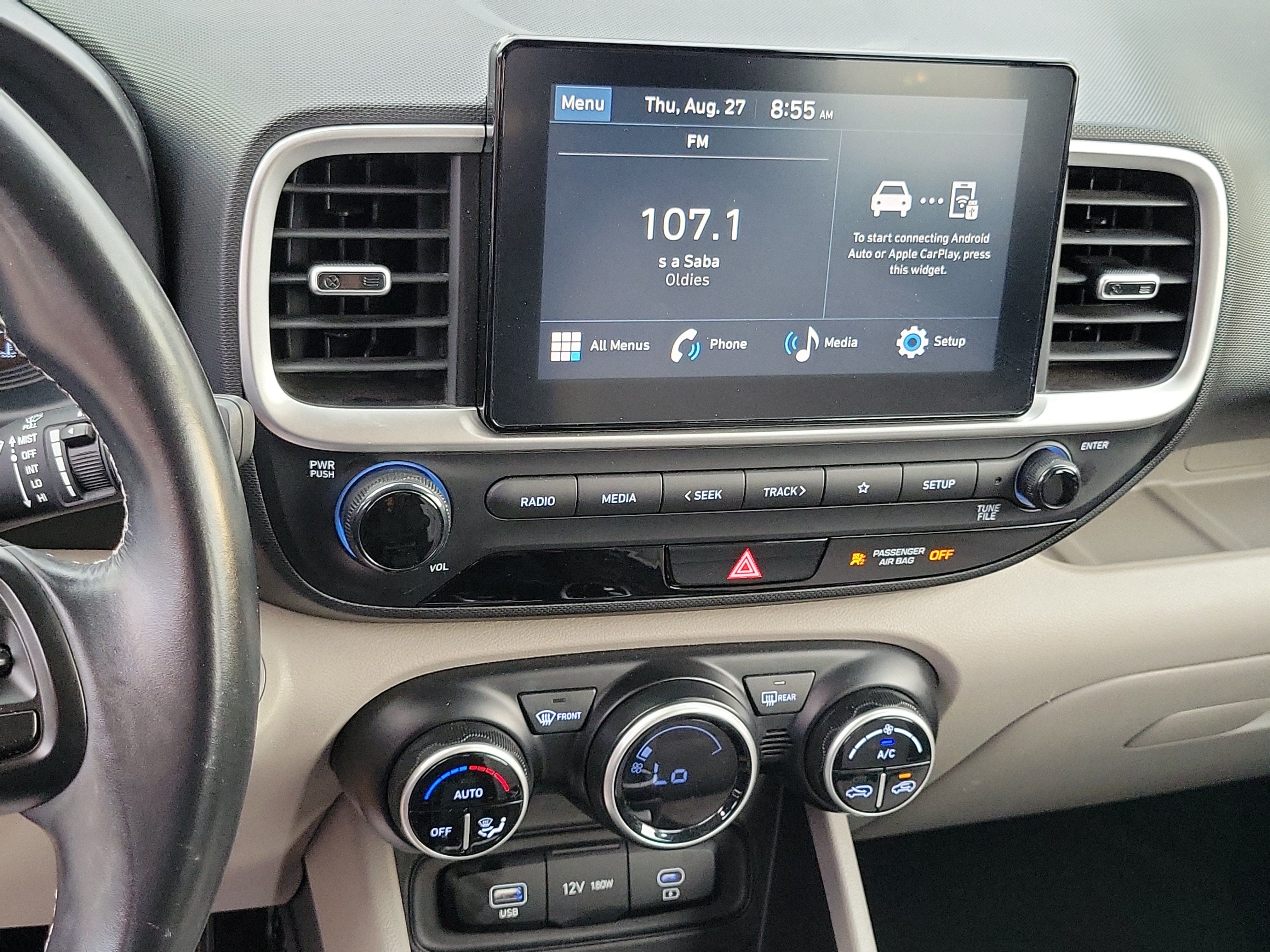 Certified 2024 Hyundai Venue SEL FWD image 14