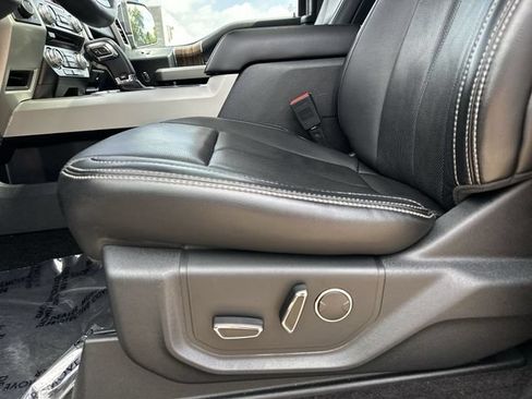 Used 2018 Ford F150 Lariat w/ Equipment Group 502A Luxury AWD/4WD image 16