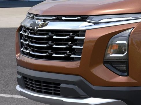 New 2027 Chevrolet Equinox LT w/ Convenience Package II FWD image 13