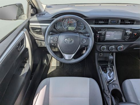 Used 2016 Toyota Corolla L FWD image 12