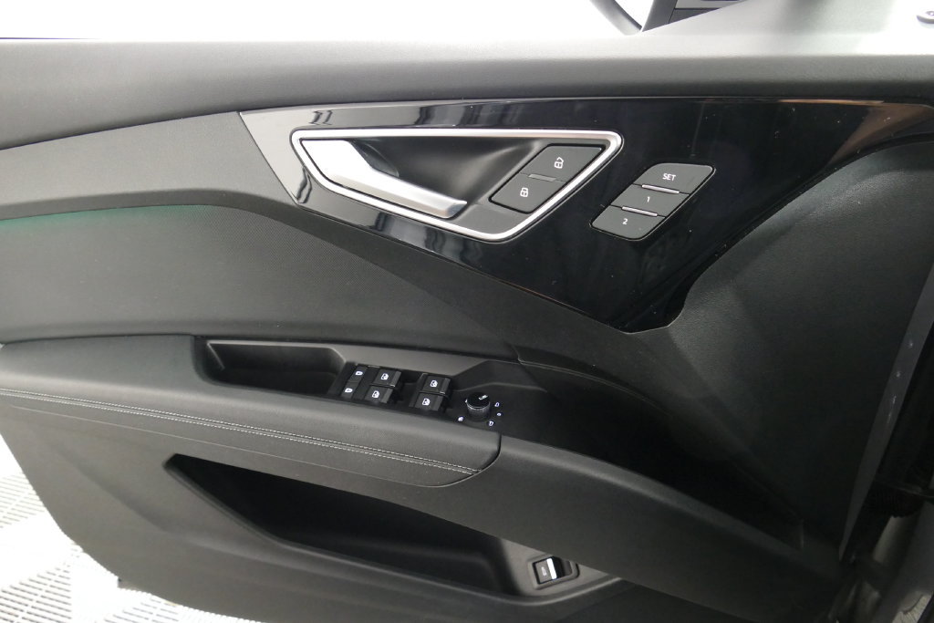 Used 2023 Audi Q4 e-tron Premium Plus w/ Premium Plus AWD/4WD image 12