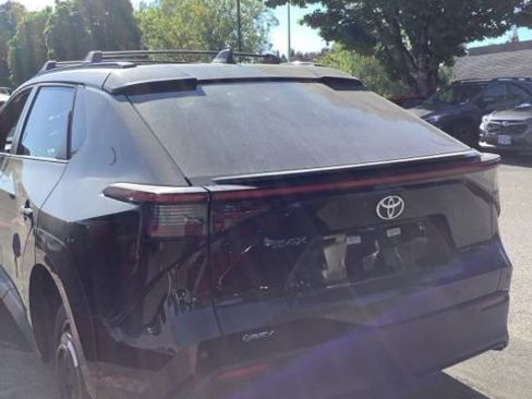Used 2025 Toyota bZ4X FWD image 3