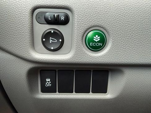 Used 2017 Honda Pilot EX image 12