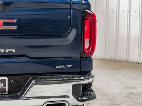 Used 2023 GMC Sierra 1500 SLT AWD/4WD image 48