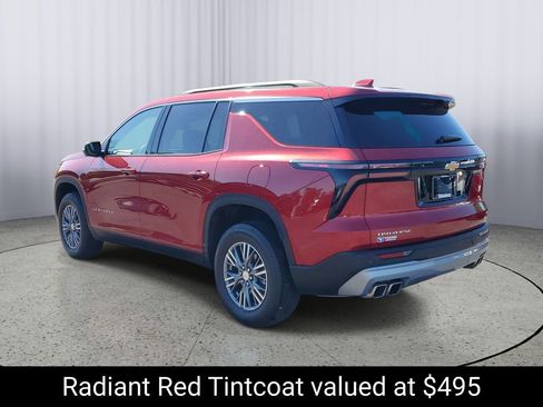 Certified 2024 Chevrolet Traverse LT w/ LPO, Floor Liner Package FWD image 5