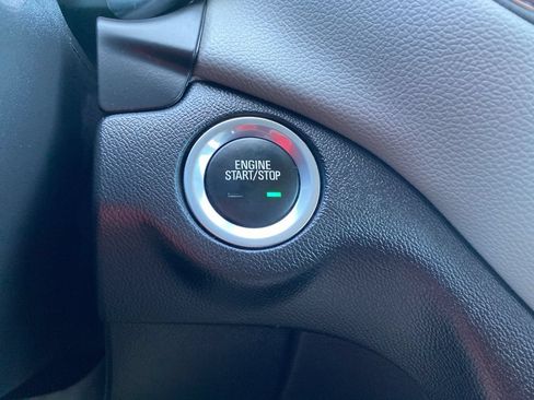 Used 2023 Chevrolet Equinox LS w/ LS Convenience Package FWD image 14