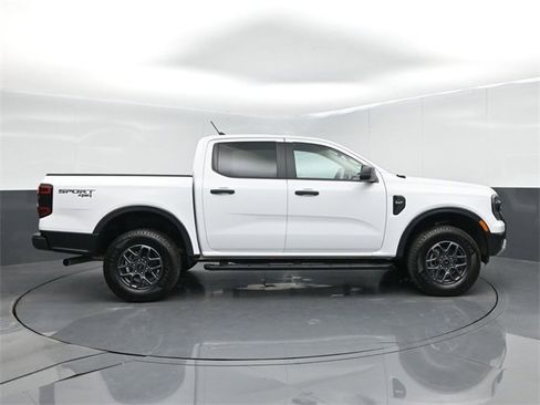 Used 2024 Ford Ranger XLT image 9