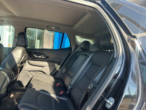 Used 2023 GMC Terrain AT4 w/ Infotainment Package II AWD/4WD image 8