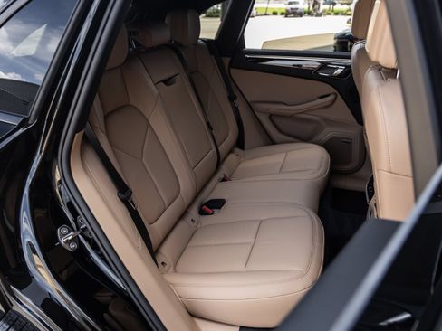 New 2026 Porsche Macan AWD/4WD image 37