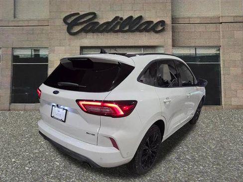 Used 2023 Ford Escape ST-Line Elite w/ Premium Technology Package image 5