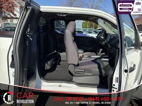 Used 2022 Nissan Frontier S RWD image 30