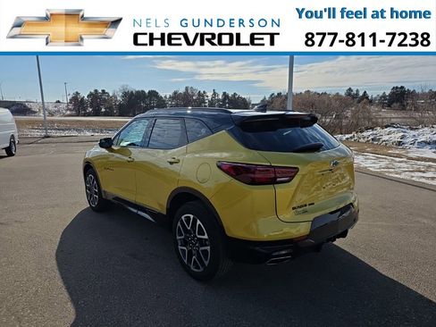 Used 2023 Chevrolet Blazer RS w/ Enhanced Convenience Package image 5