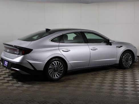 Used 2025 Hyundai Sonata Limited image 15
