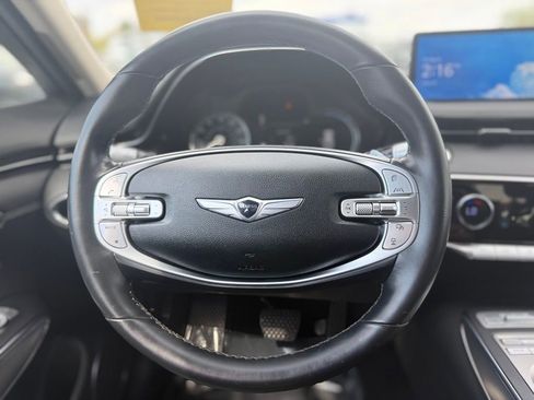Used 2023 Genesis GV70 2.5T w/ Select Package AWD/4WD image 11