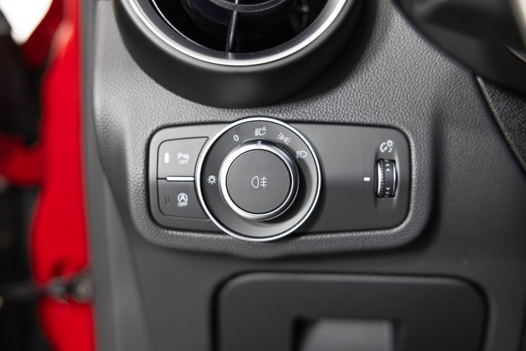 New 2026 Alfa Romeo Stelvio Sprint AWD/4WD image 22