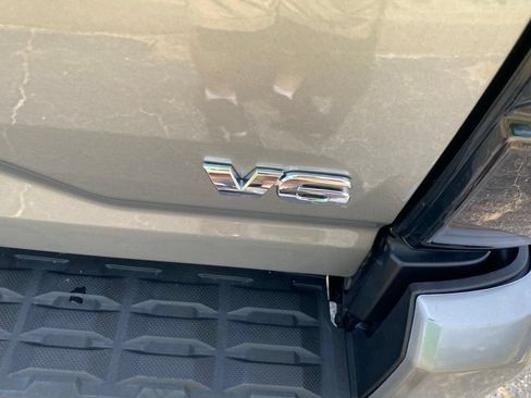 Used 2020 Toyota Tacoma SR AWD/4WD image 14