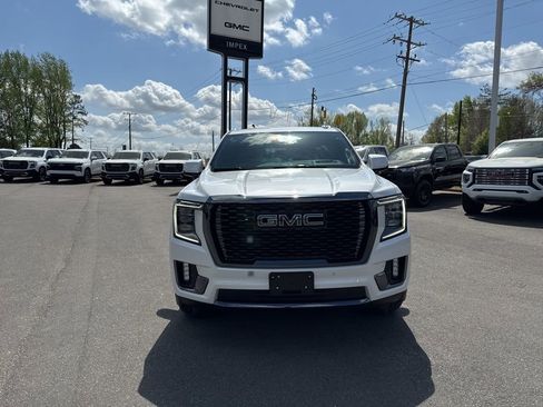 Used 2023 GMC Yukon Denali Ultimate AWD/4WD image 8