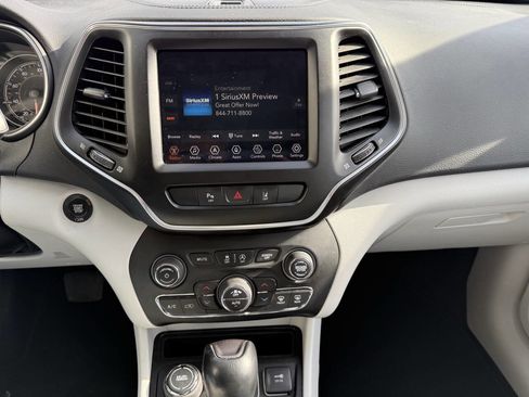 Used 2022 Jeep Cherokee Latitude Lux image 8