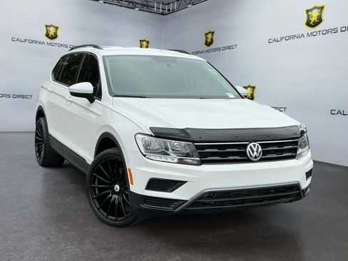 Used 2020 Volkswagen Tiguan S FWD image 3